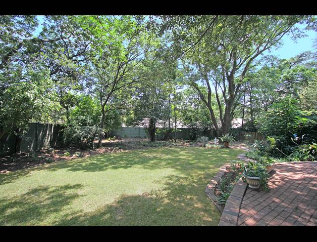 3 BEDROOM HOUSE FOR SALE IN BRYANSTON